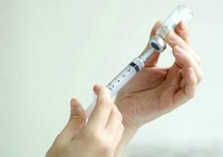 4名婴儿注射乙肝疫苗死亡注射三分钟即病危